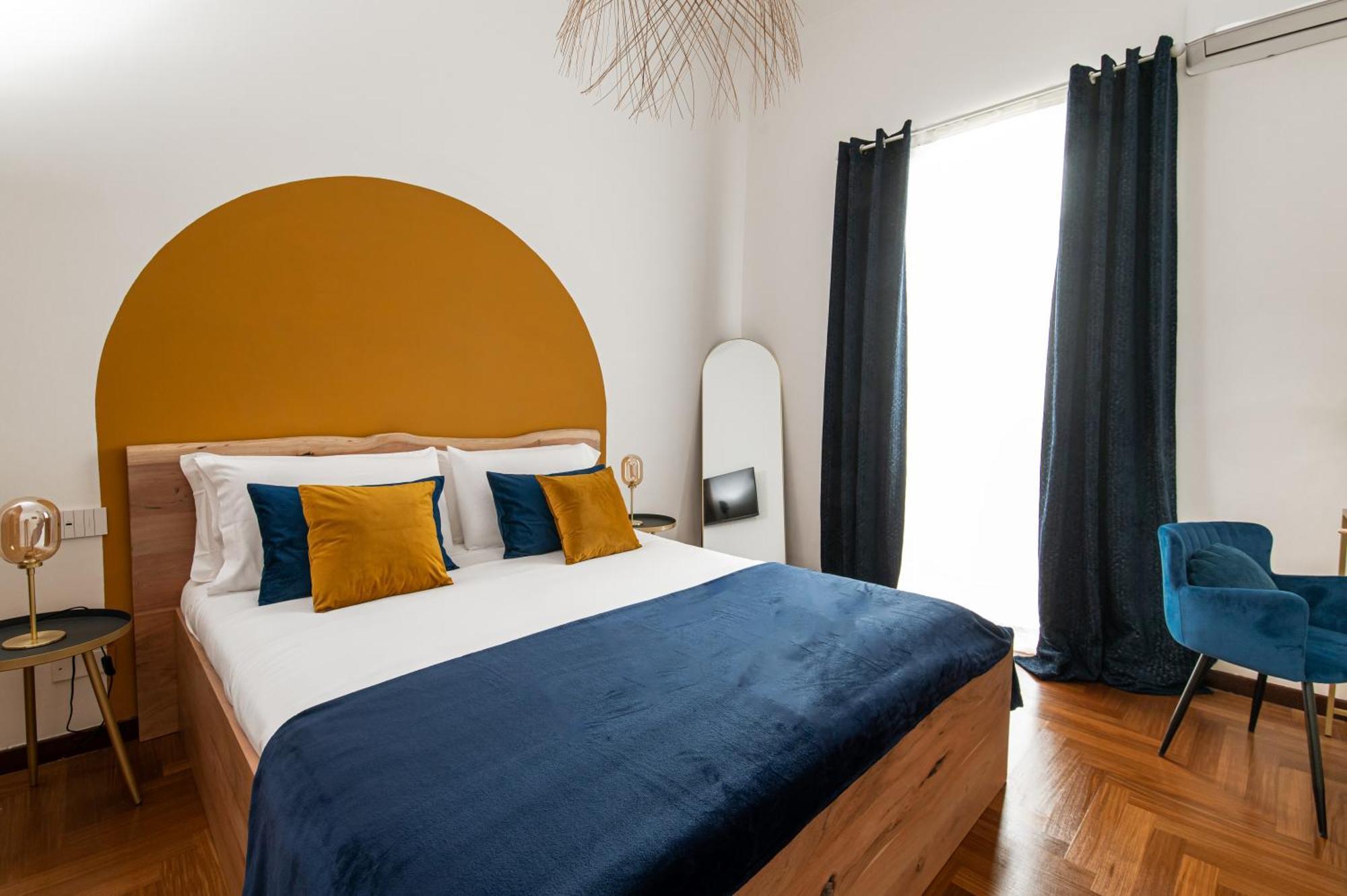 Quatrum Apartment Napels Buitenkant foto
